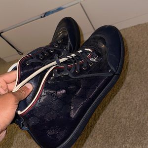 Gucci shoes 200$ each 400 for both